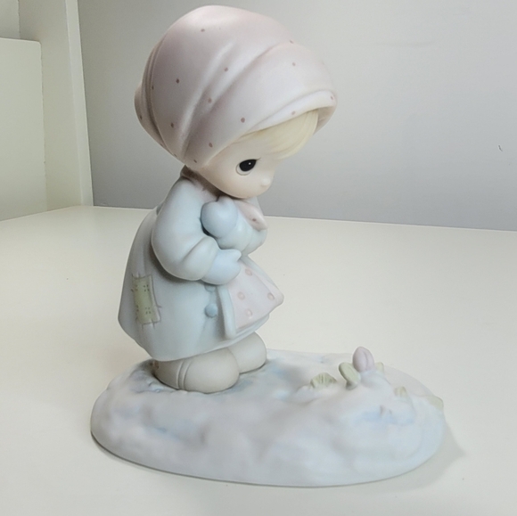 February Precious Moment Figurine Vintage 1987 NEW in original box - Picture 1 of 4